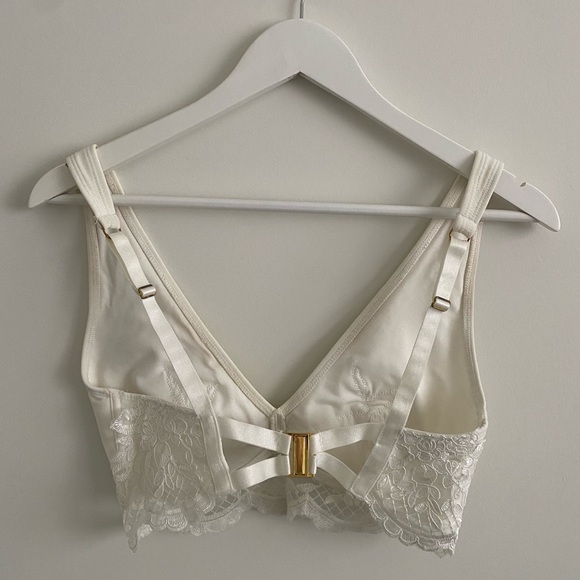 ASOS Fuller Bust Bridal Premium Lace Appliqué Crop Bikini Top, 32DD/F, Off White - Picture 4 of 6